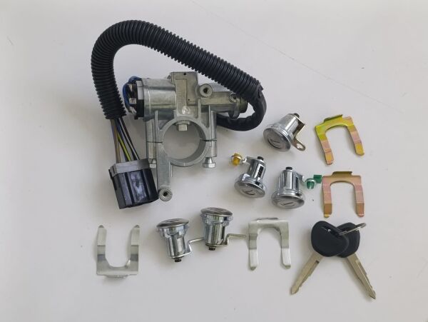 KONTAK+KAPI ŞİFRE TAKIMI MITSLUBISHİ L300 1988-1999