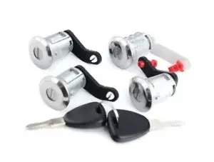 KAPI KİLİT ŞİFRE TAKIMI RENAULT MASTER II 2001--- *** 4 LÜ ŞİFRE SETİ